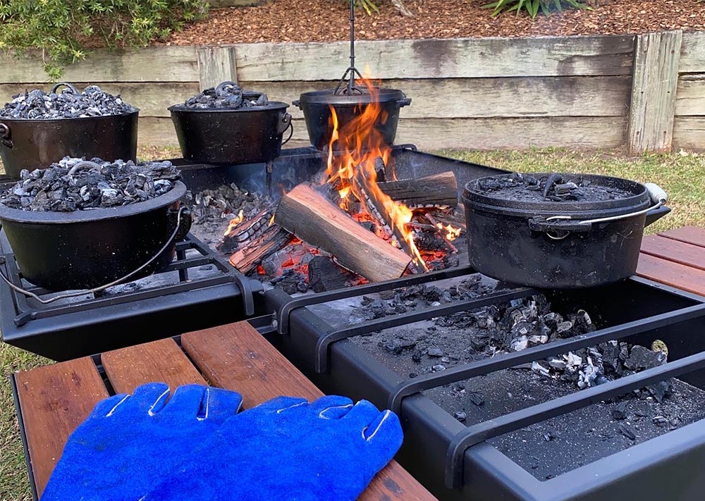 https://www.thecampovencook.com.au/wp-content/uploads/2022/02/camp-oven-fire-pit-ct-iron-and-fire_0005_42105B1E-5E07-4719-9D49-EE2CA4684D73.jpg